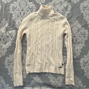 NWT Abercrombie cable knit turtleneck